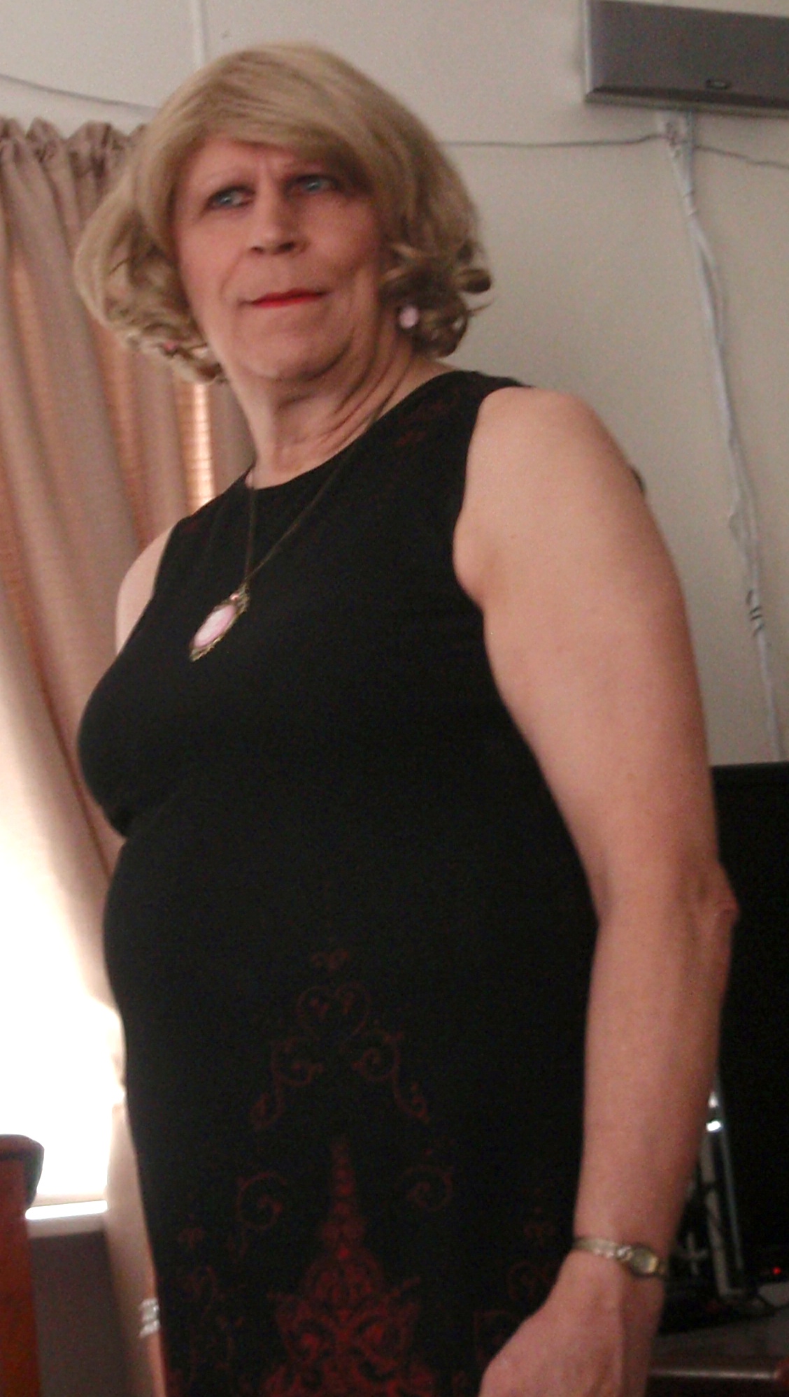me 07-14-2015-3a; Size=180 pixels wide